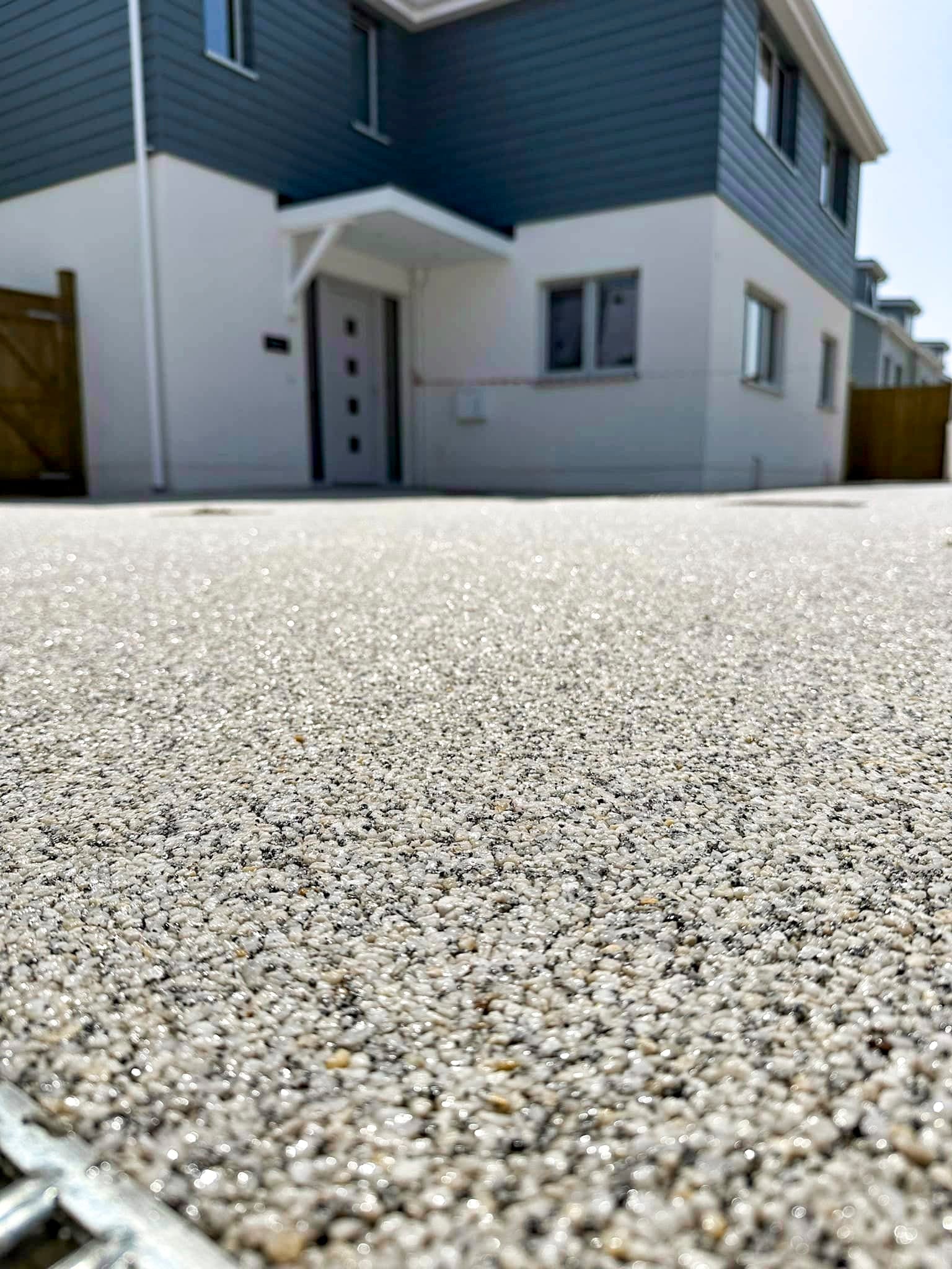 Aspen UV Resin Bound Mix 1-5mm - Resin Mill