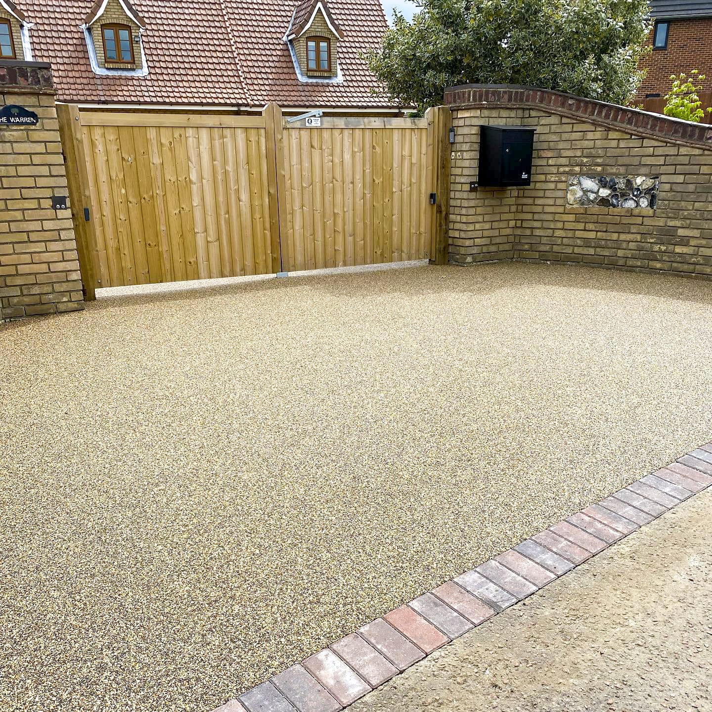 Cappuccino UV Resin Bound Mix 1-5mm - Resin Mill