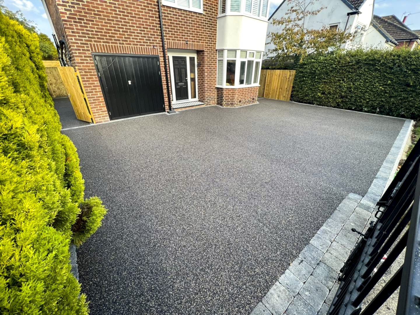 Grey Slate UV Resin Bound Mix 1-5mm - Resin Mill