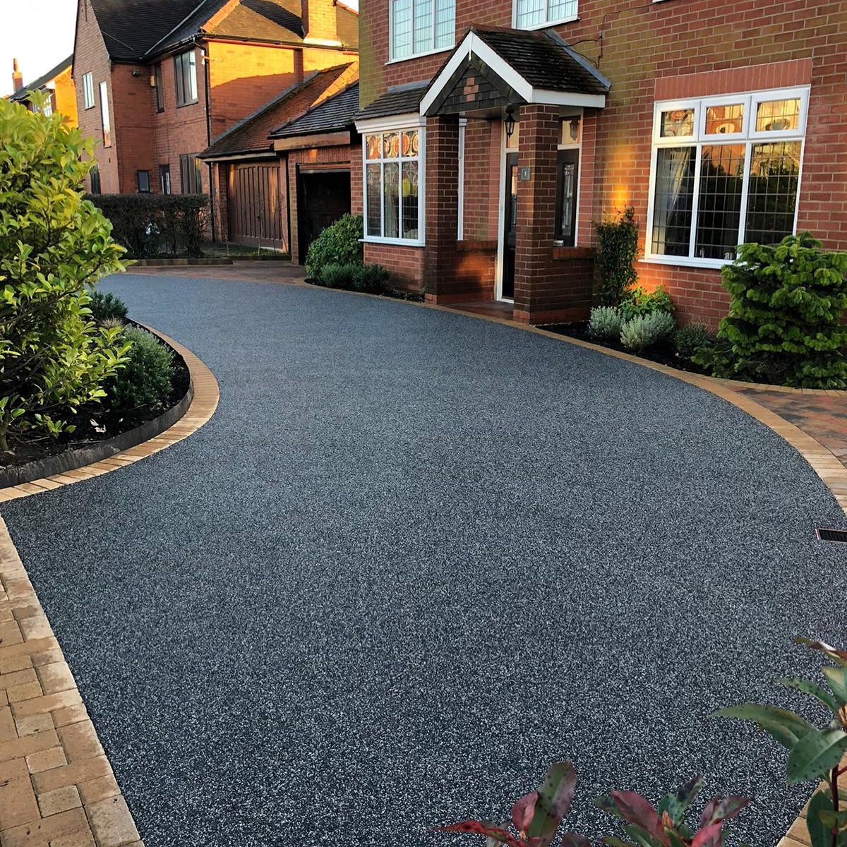 3 Modern Driveway Ideas to Make Your Customers' Homes Stand Out - Resin Mill