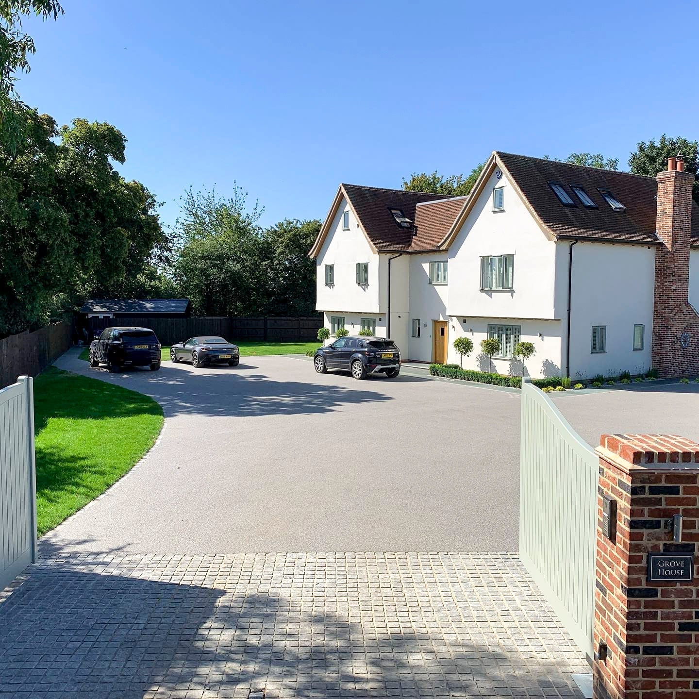 Resin Driveways: Where to buy and how to install - Resin Mill